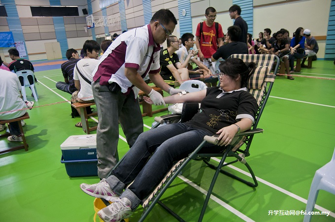 Blood donation drive at Curtin Sarawak on 17 April