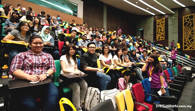 Over 360 new students enrol in Curtin Sarawak’s March intake