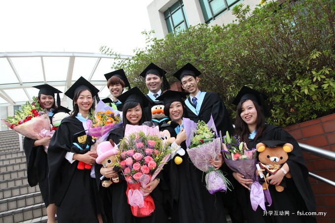 HKIEd_graduation_1