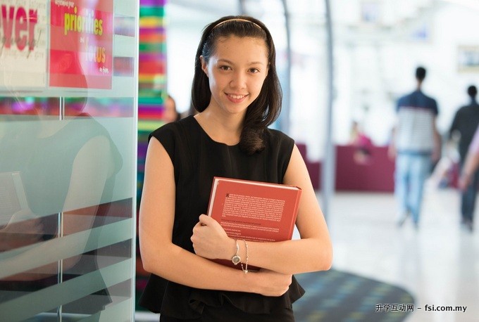 Business students at Curtin Sarawak earn the same degrees as their counterparts in Australia.