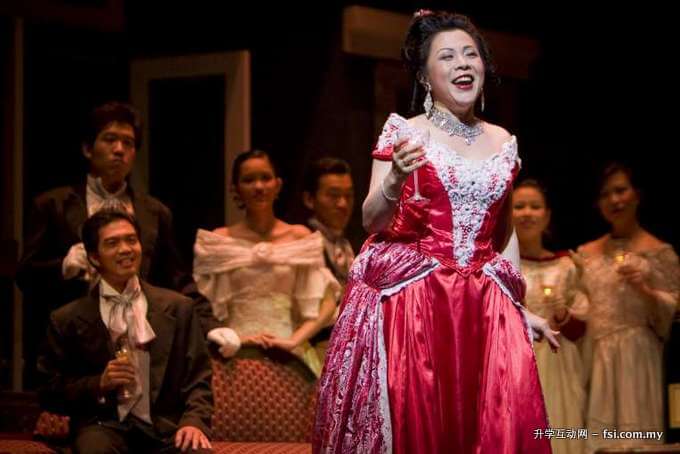 Soprano Nancy Yuen (seen performing the role of Violetta in Verdi’s La Traviata) has been appointed the Singapore Lyric Opera's first honorary artistic director.