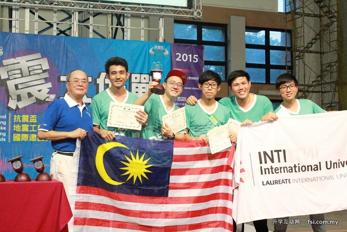 INTI students flying the Jalur Gemilang after being awarded third place in the IDEERS Postgraduate Category.