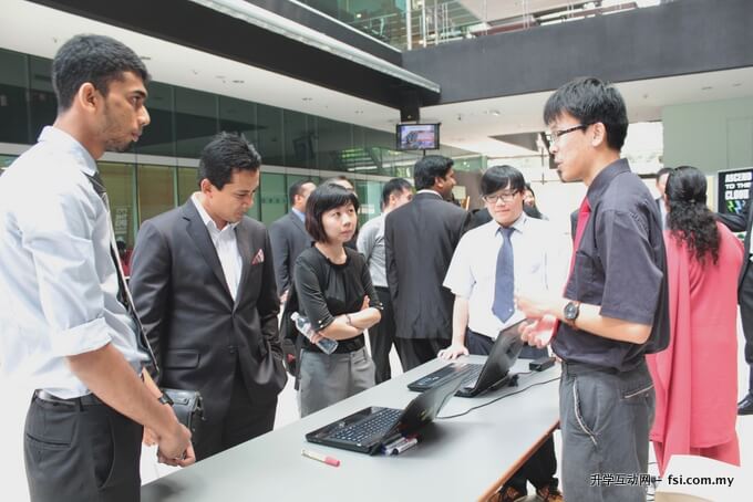 Exhibition and demonstration of student projects related to the Big Data field also took place during the APU Big Data Week 2015.
