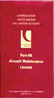 民用航空管理局与飞机维修执照的样本。