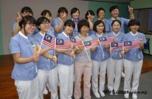 13名来自韩国大元大学的护理学系学生