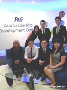 (Seated, second from left) Pua, Loh and their team members and mentors during the 2013 ASEAN-level ABC at P&G headquarter in Singapore