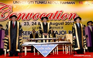 From left: Tun Dr Ling, Dato’ Seri DiRaja Tajol Rosli and Prof Chuah