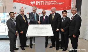 卧龙岗大学的悉尼商学院与英迪合作在东南亚设立第一个据点