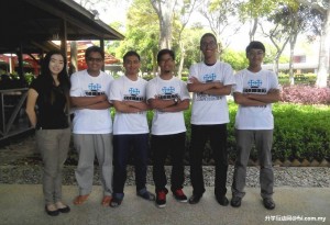 The team with a member of Institution of Electrical and Electronic Engineers (IEEE) Student Branch of Curtin Sarawak.