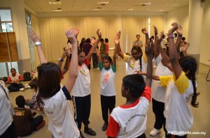 A ‘hands- up’ group activity